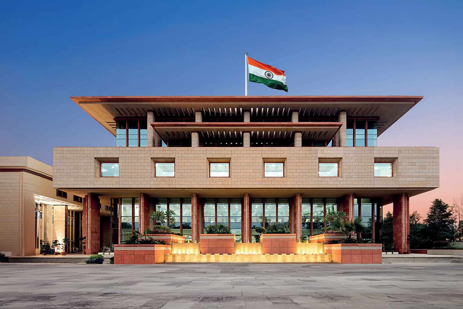 जवानों से घरेलू काम कराने पर Delhi High Court में सुनवाई: BSF DIG की PIL में क्या है पूरा मामला?