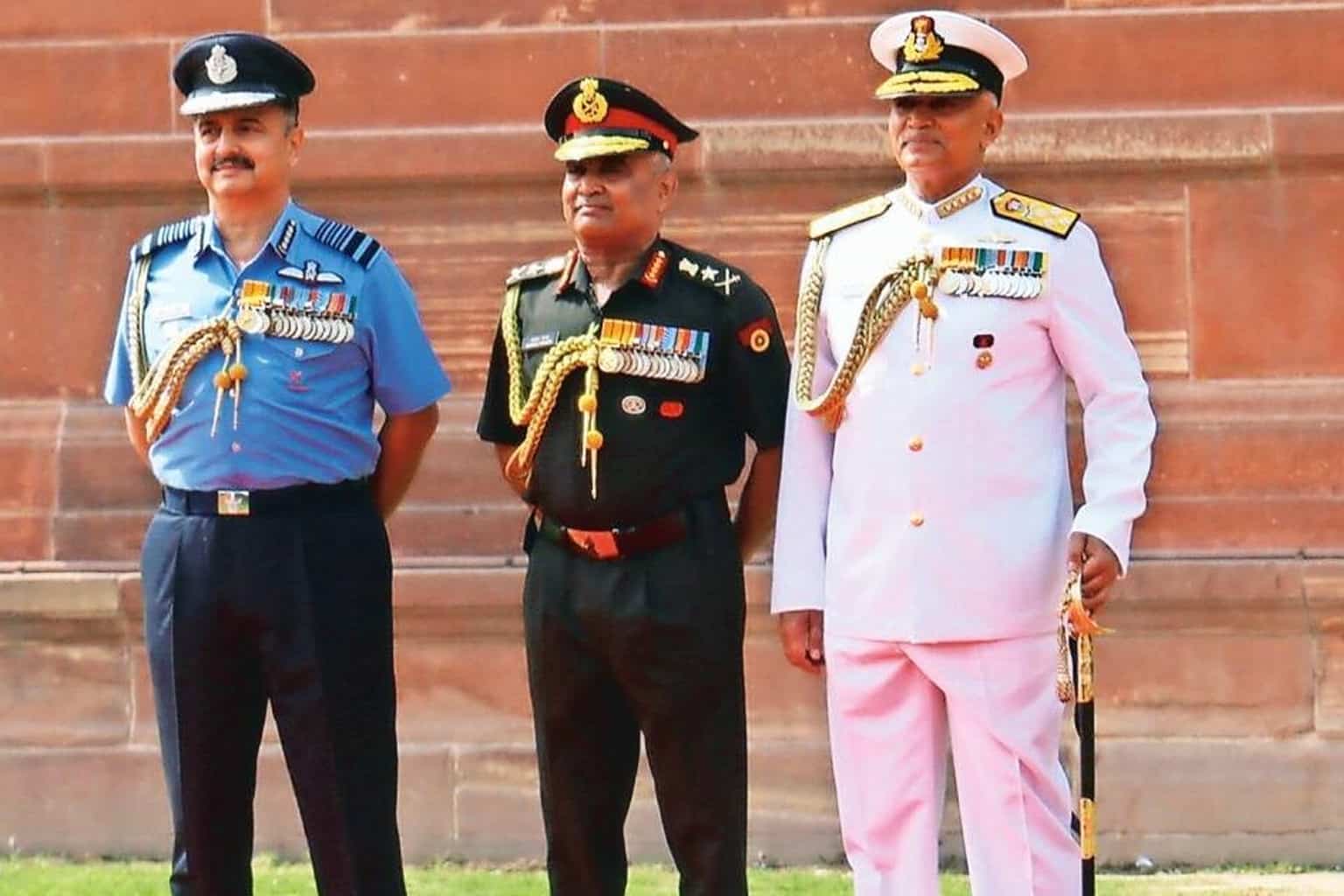UP roadways free bus travel: Army, Navy and Air Force Commendation card holders covered under 2013 order