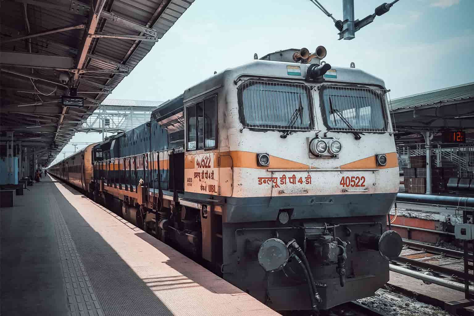 Bonus 2026 Analysis: Railway PLB ₹17,951 और Central Govt Bonus ₹6,908 ही क्यों? वर्षों से नहीं बदली calculation ceiling